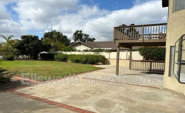 Building Photo - 10986 Elderwood Rd