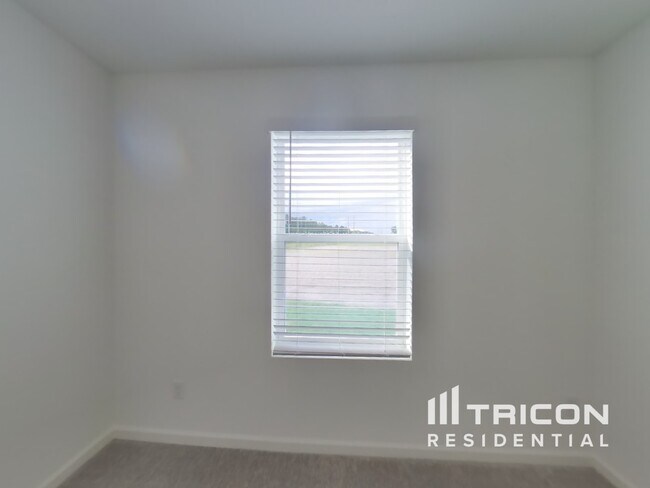 Building Photo - 10746 Lishwood Wy