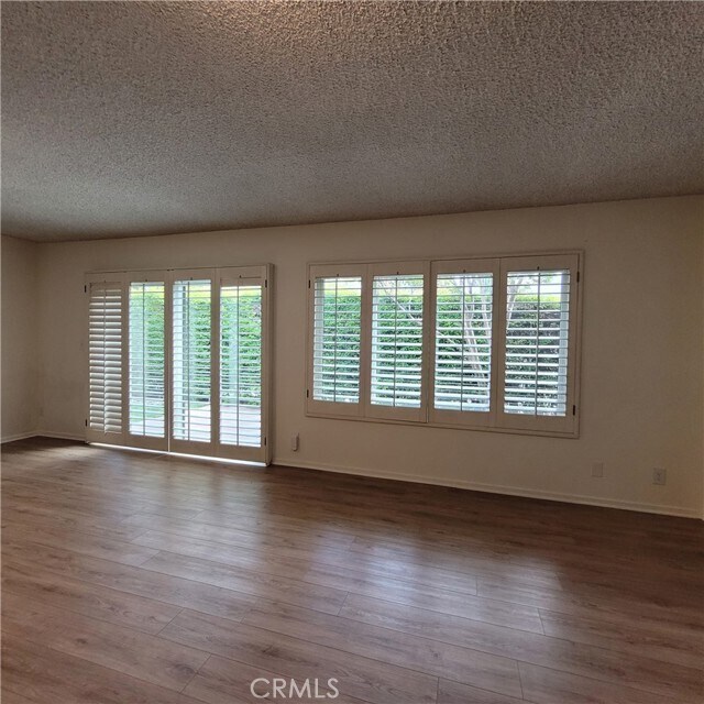 Building Photo - 303 S Kenneth Rd