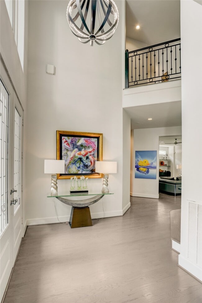 Building Photo - 4806 Wedgewood Dr