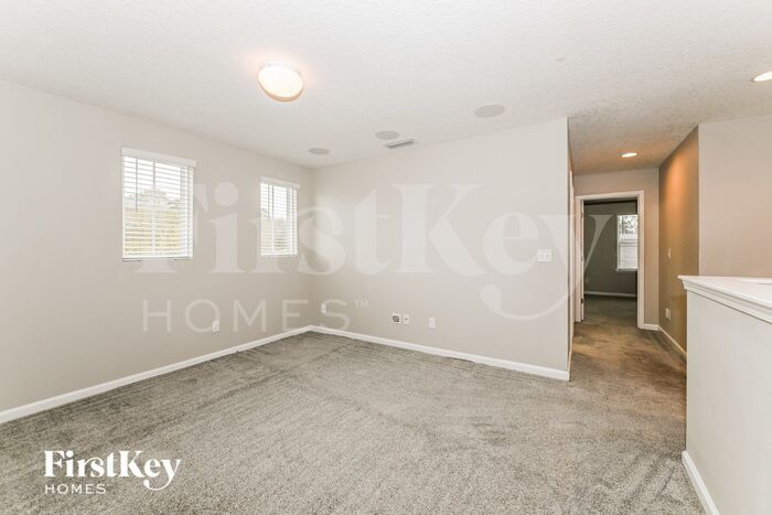 Building Photo - 1067 Persimmon Dr