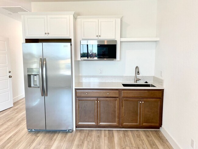 Building Photo - BRAND NEW 4/3.5 Lennar with In-Law Suite