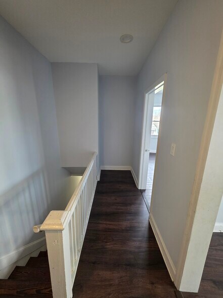 Building Photo - 1112 Walnut St