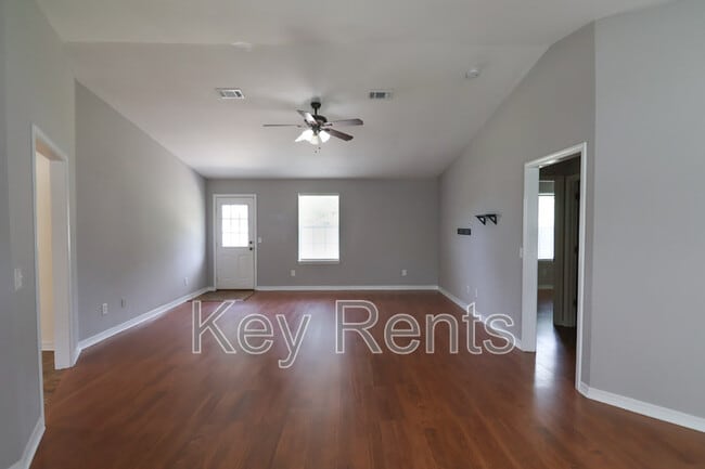 Building Photo - 3309 Bauer Rd