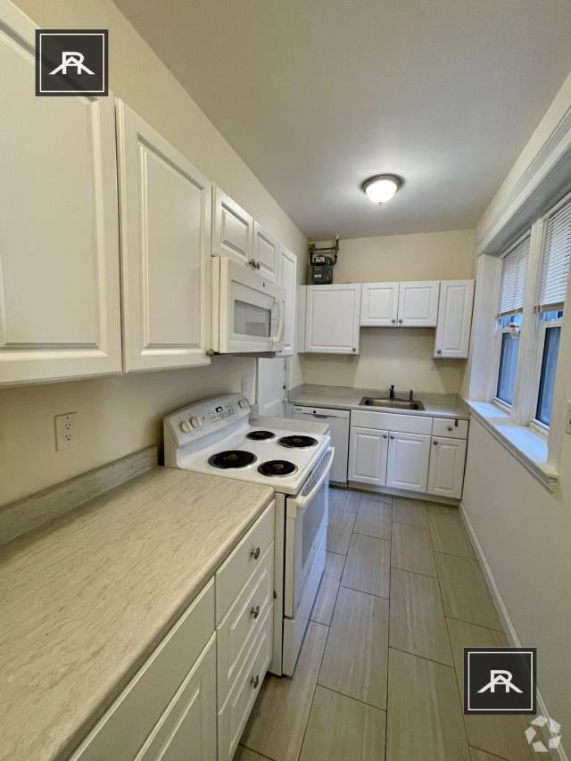 Building Photo - 2 bedroom in Brighton MA 02135