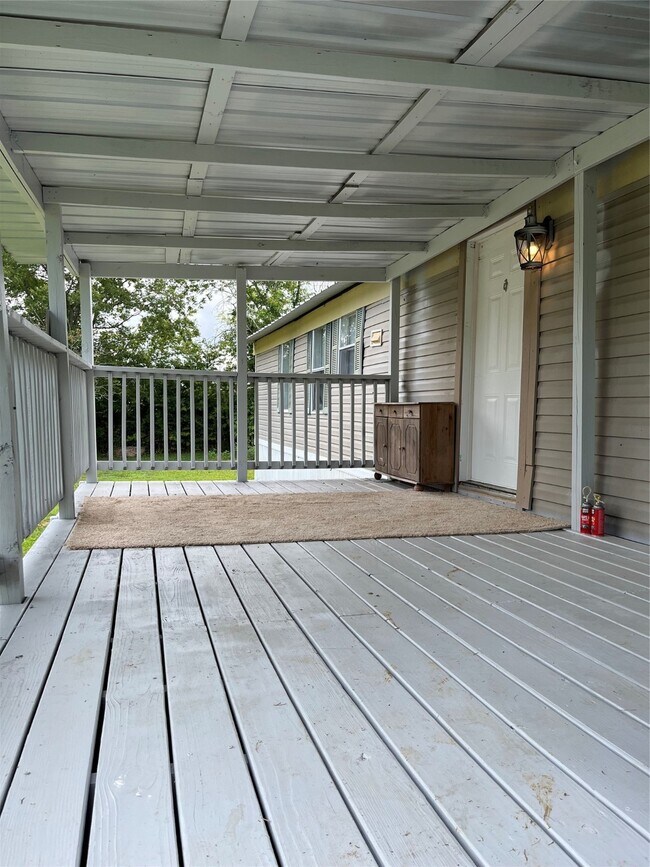 Building Photo - 12732 Pecan Tree Ct