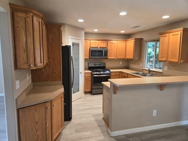 Building Photo - 3400 Nathan Dr