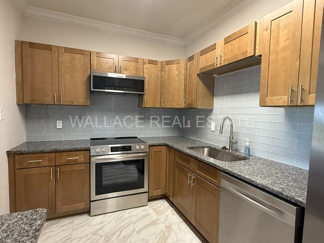 Building Photo - BEAUTIFUL, UPDATED 2 BEDROOM CONDO IN CHEROKEE AT WESTCLIFF