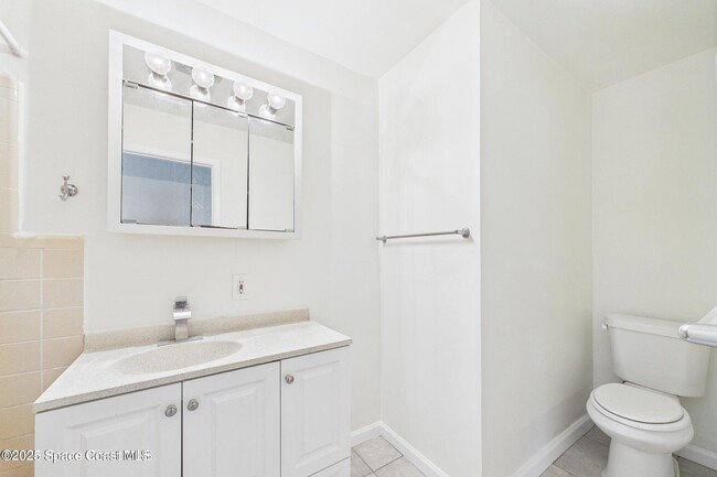 Building Photo - 4339 Plompton Dr