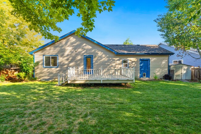 Building Photo - 2756 Arancia Dr
