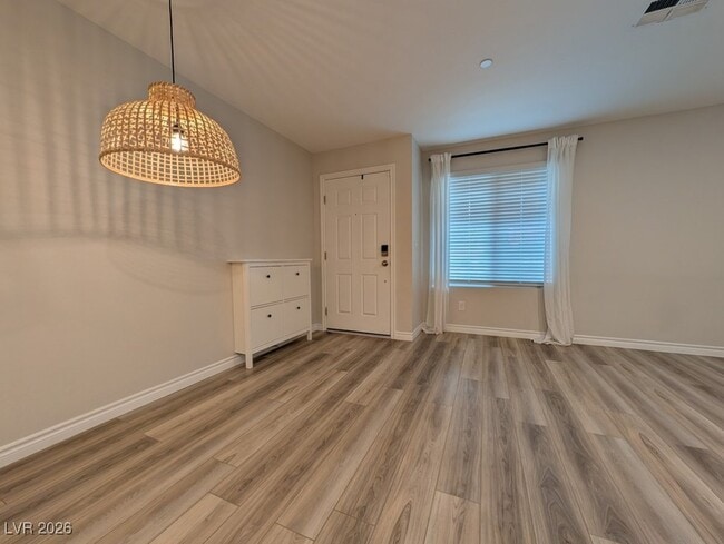 Building Photo - 6206 Foxes Dl St