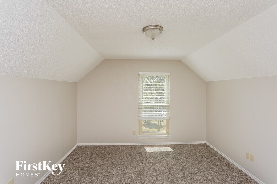 Building Photo - 11908 Metmora Ct