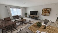 Building Photo - NEWLY UPDATED 1 BD, 1 BA UNITS LOCATED IN ...