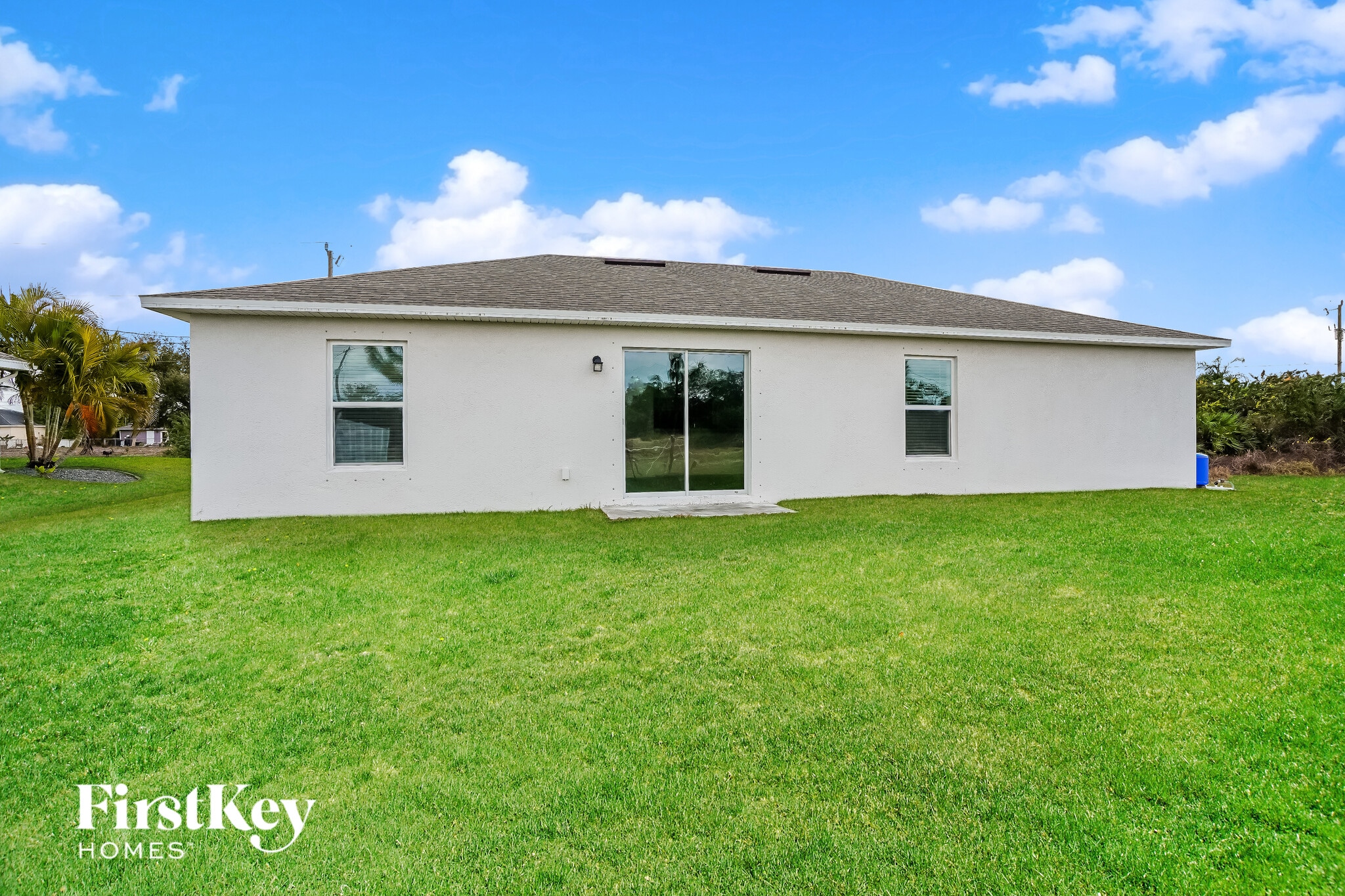 Building Photo - 2204 NE 22nd Pl