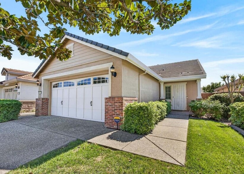 Building Photo - 7540 Abbey Cir