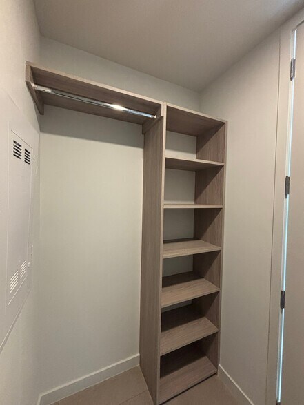 Building Photo - 113 NW 24th St