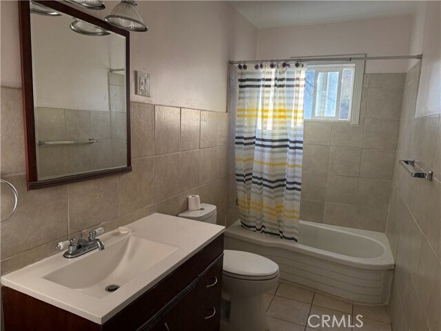 Building Photo - 3718 Byron St