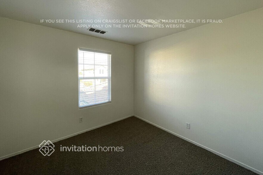 Building Photo - 382 Craftsman Dr