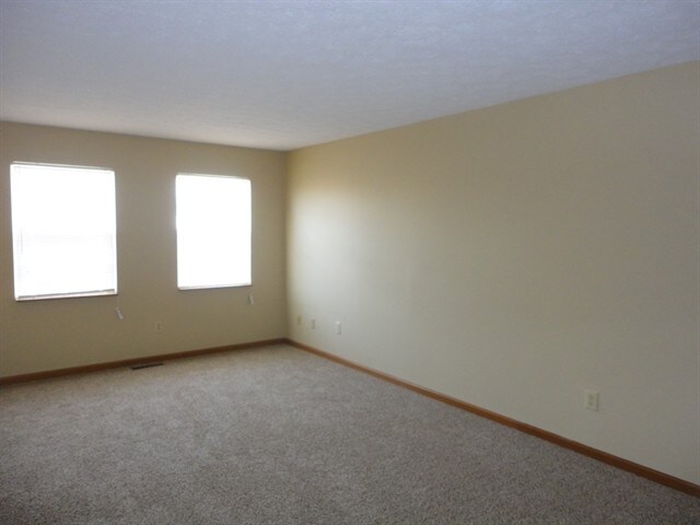 Building Photo - 610 Canary Creek Dr