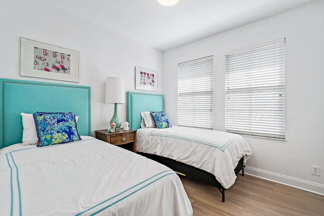 Building Photo - 114 Evergrene Pkwy