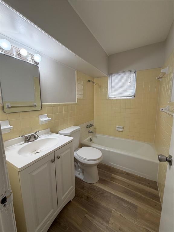 Building Photo - 316 W Howry Ave