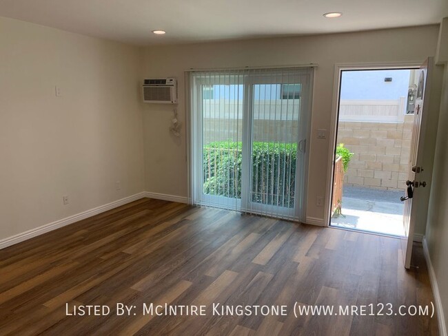 Building Photo - Available Now Stunning Newly Remodeled 1BR...