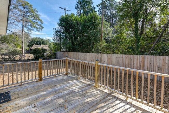 Building Photo - Renovated home in Forest Acres for rent!