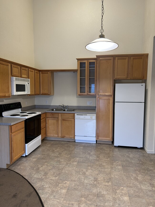 Kitchen - Pinecrest
