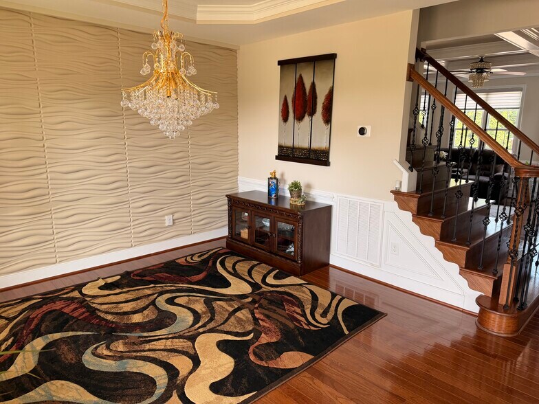 Building Photo - 5036 Parkland Dr