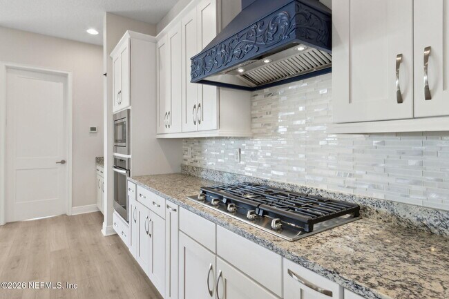 Building Photo - 401 Marquesa Cir