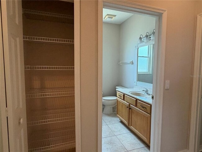 Building Photo - 10237 Facet Ct