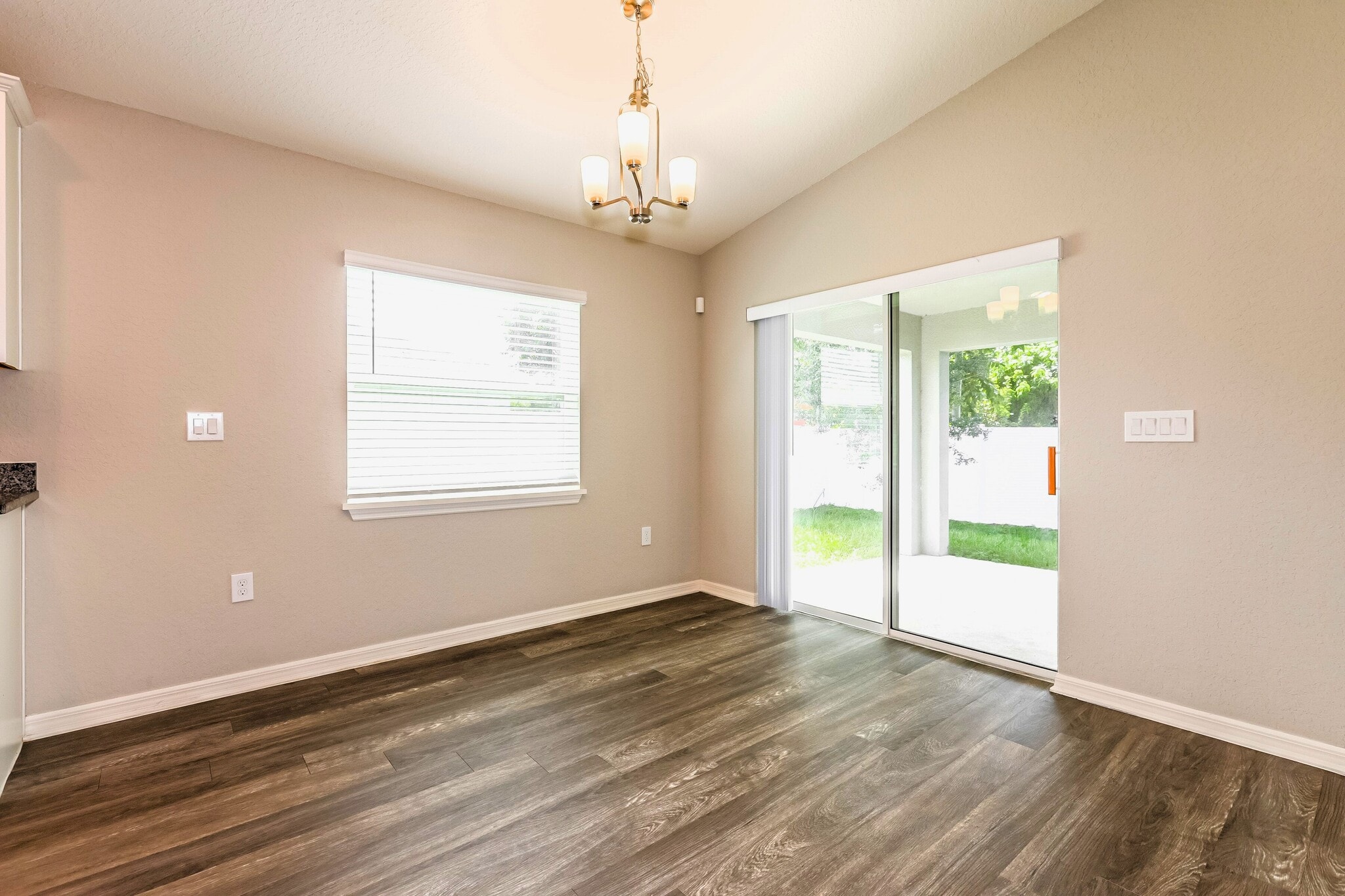 Building Photo - 1221 Third Ct, Eagle Lake, FL