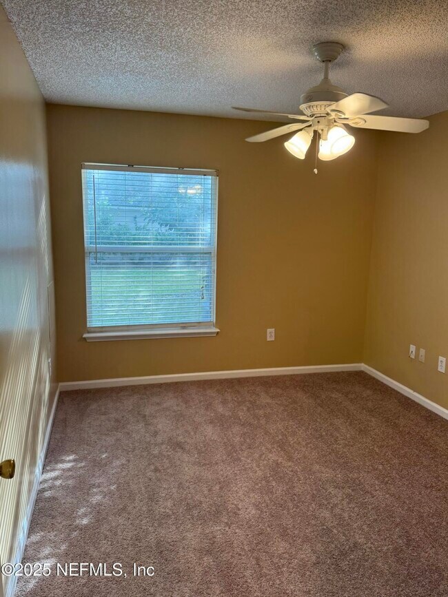 Building Photo - 1318 Yellow Jacket Ct