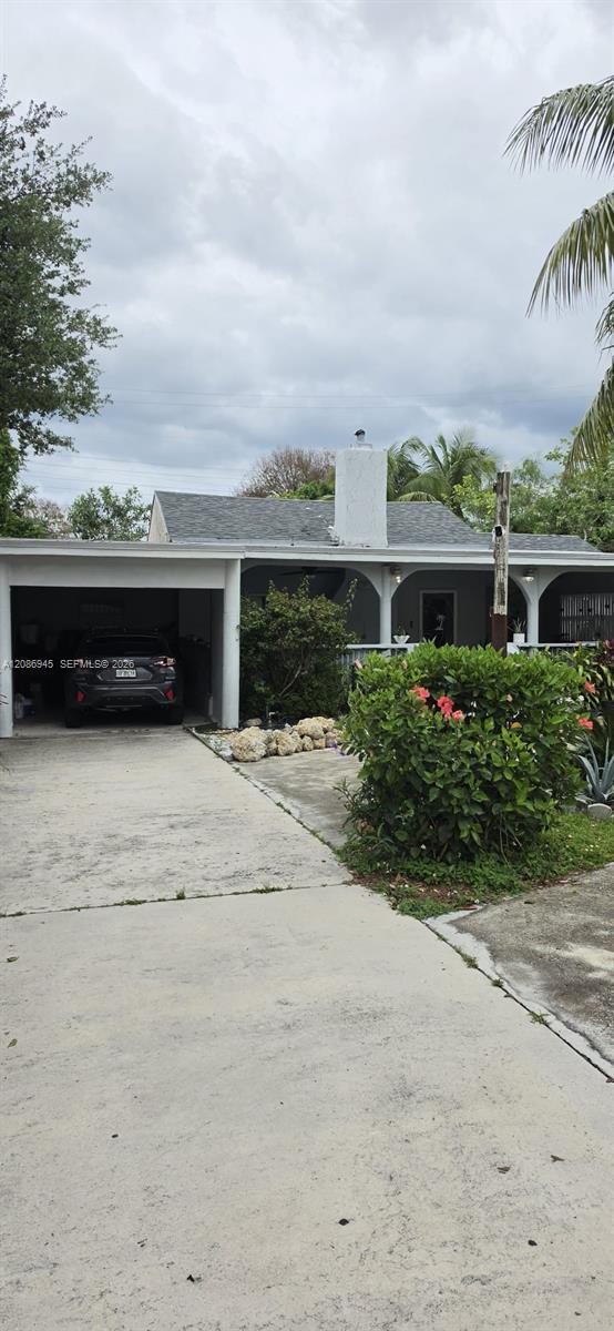 Building Photo - 7017 NW 5th Ct