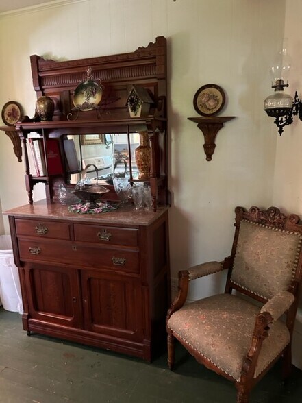 Building Photo - 503 N 18th St