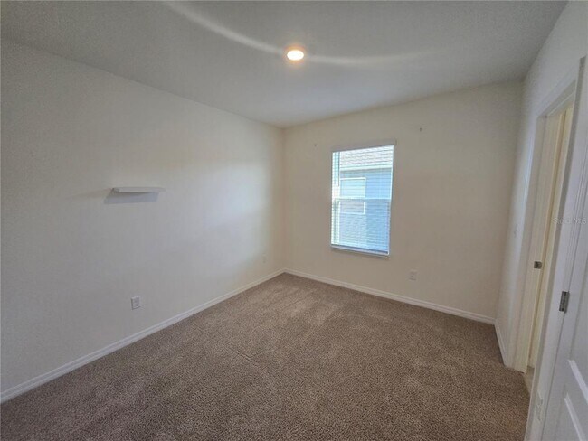 Building Photo - 1097 Blue Jay Dr