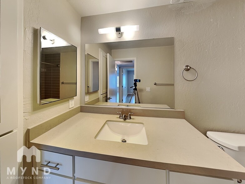 Building Photo - 2522 T St