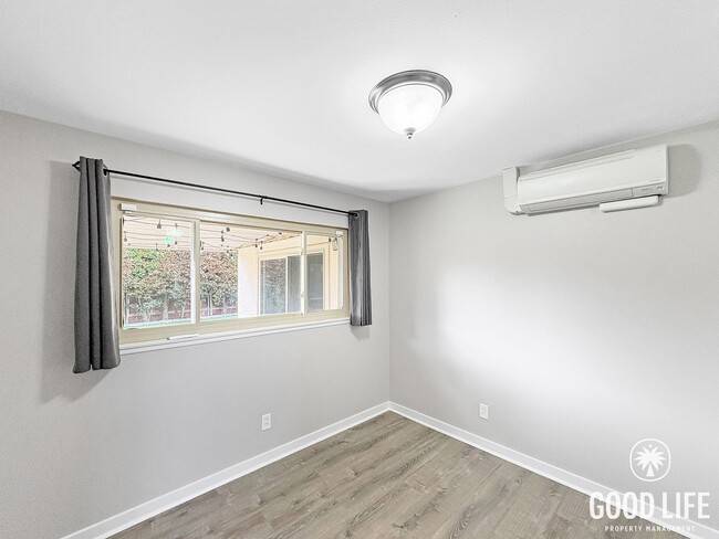 Building Photo - Modern 4-Bedroom Home with Spacious Yard in Prime Clairemont Location