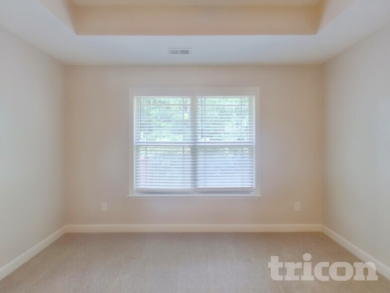 Building Photo - 456 Blairwood Ct