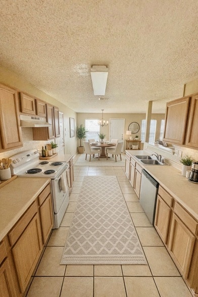 Building Photo - 1728 Chesterwood Dr