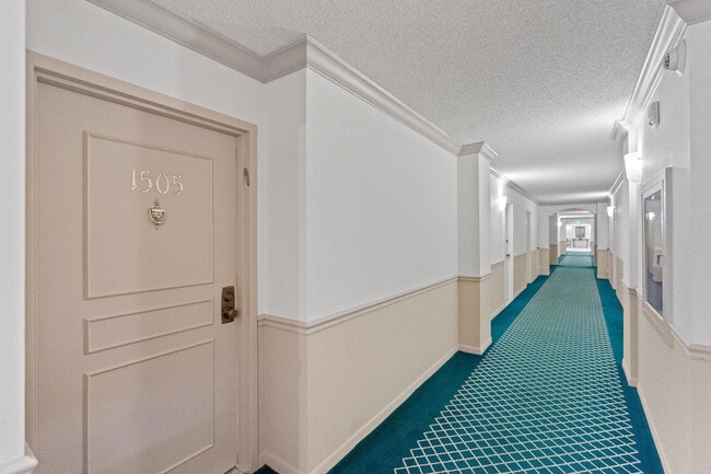 Building Photo - 5100 N Ocean Blvd