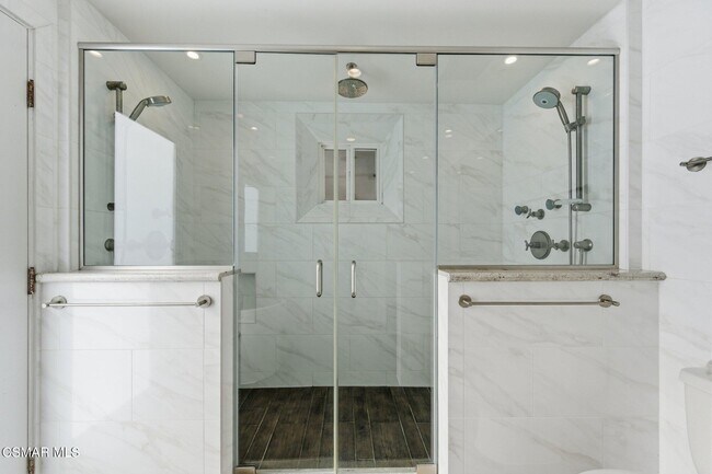 Building Photo - 4613 Reforma Rd