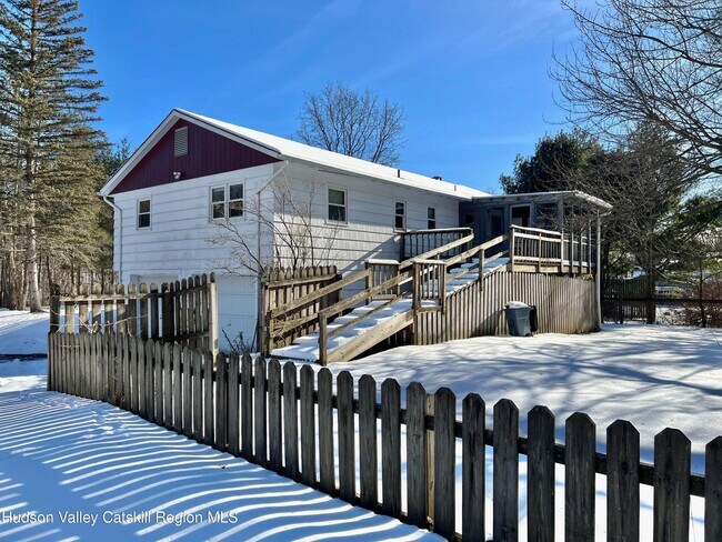 Building Photo - 3160 US-44