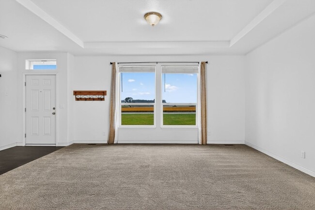 Building Photo - 6720 SW Minter Bridge Rd