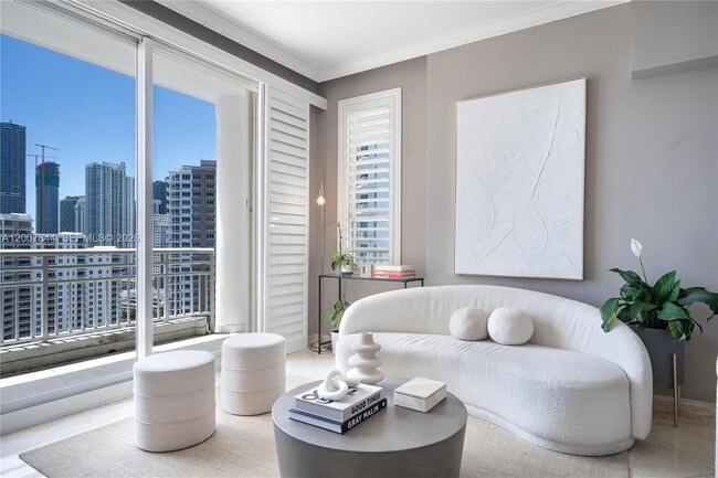 Building Photo - 888 Brickell Key Dr
