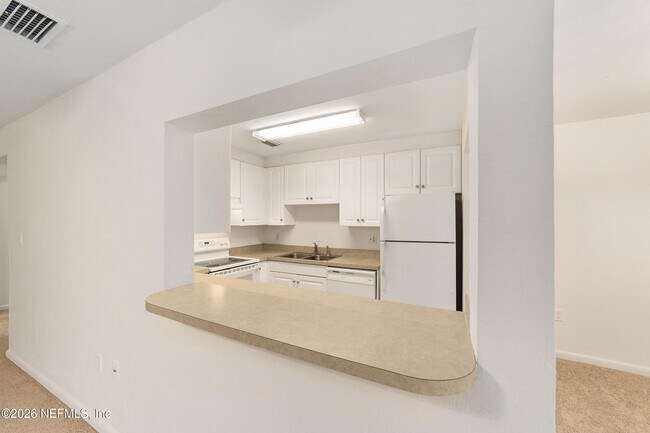 Building Photo - 501 SW 75th St