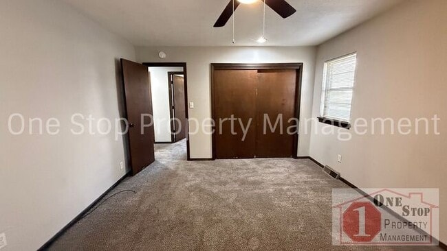 Building Photo - Beautiful Split Level Home w/ 4 Bedroom an...