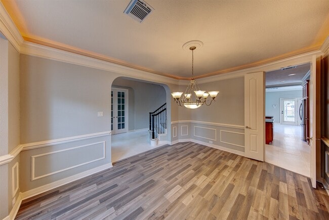 Building Photo - 3430 Queensburg Ln