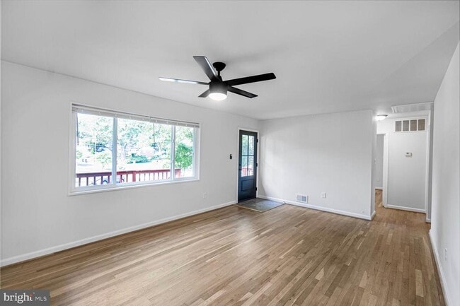 Building Photo - 3906 Ronson Dr