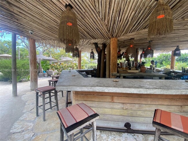 Building Photo - 2301 Collins Ave